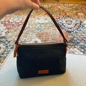 Dooney & Bourke